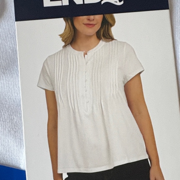 Lands' End Classic White Pintuck Blouse - Picture 4 of 4